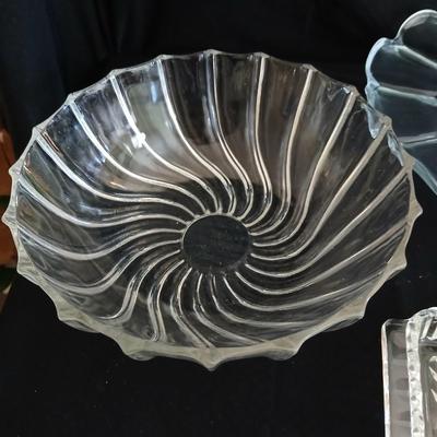 Crystal glass Dishware - Vintage kitchen Glassware pedestal platter - bowls - divided dish