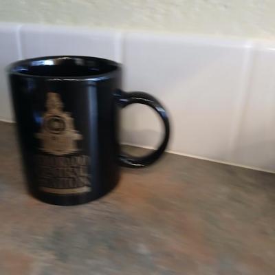 Hamilton Beach Electric programmable Coffee maker with Six coffee mugs