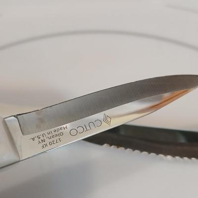 Cutco cutlery in knife block and Presto Pride electric Knife