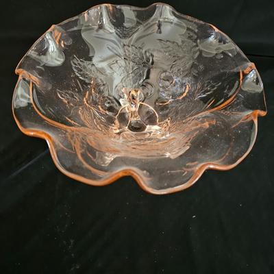 Pink depression glass fluted cherry tree pattern fruit bowl - Pink depression glass plate and a beautiful vase