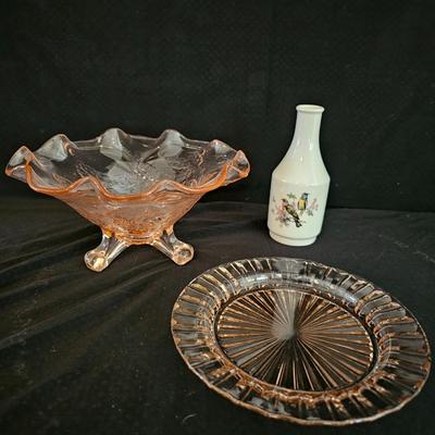 Pink depression glass fluted cherry tree pattern fruit bowl - Pink depression glass plate and a beautiful vase