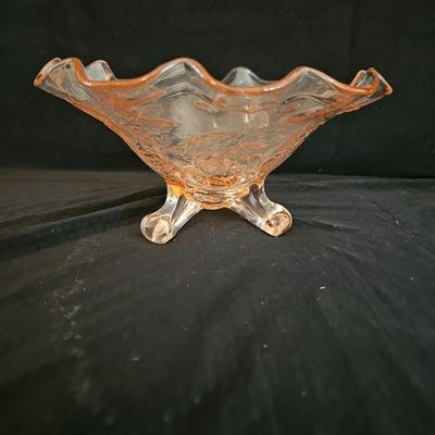 Pink depression glass fluted cherry tree pattern fruit bowl - Pink depression glass plate and a beautiful vase