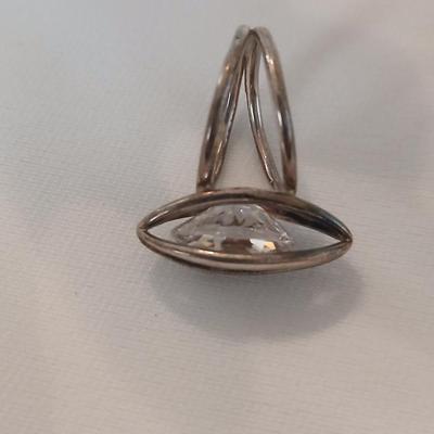 Sterling silver ring with stone in center - Art deco!