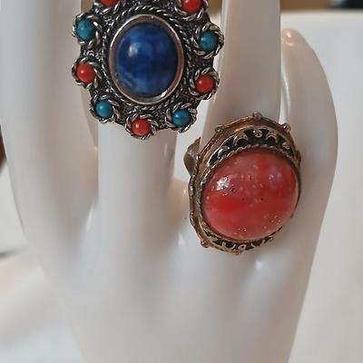 Vintage Sarah Coventry Lapis Coral Turquoise Color Silver Tone Ring with coral like stone ring