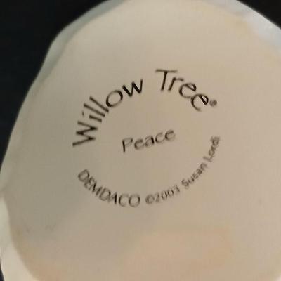 Large Willow Tree Demdaco 2003 Susan Lordi Angel " Peace"