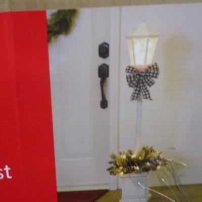 Joyland 4 Ft Pre-Lit White Lamp Post