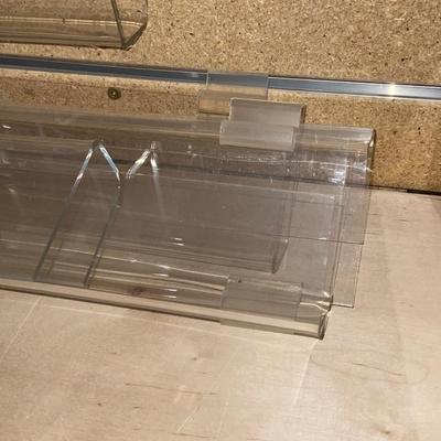 G249-Slat wall displays