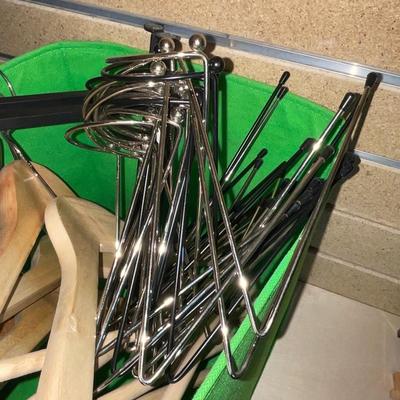 G266-Wooden hangers and small displays