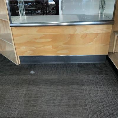 G310-glass display cabinet