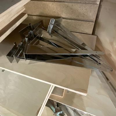 G311-shelves, brackets, small display table