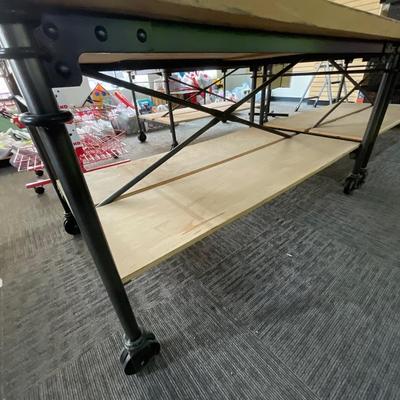 G314-Large Table on wheels