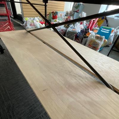 G318-large table on wheels