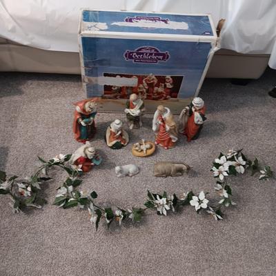 MIRACLE OF BETHLEHEM NINE PIECE NATIVITY SET