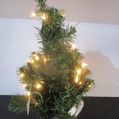5 - 24" Pre-Lit Trees Table Top #6
