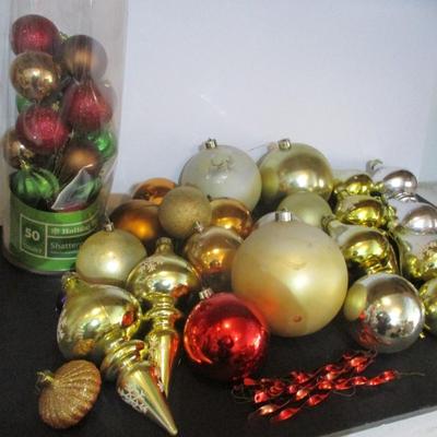 Assortment Of Vintage Christmas Ornaments