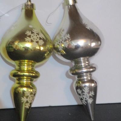 Assortment Of Vintage Christmas Ornaments