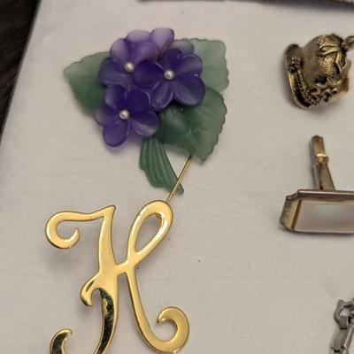 Jewelry Watches Avon Lorus Cuff Links Lapel Pins