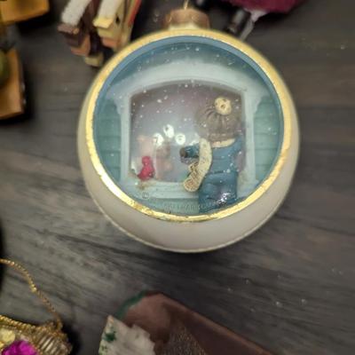 Vintage Christmas Decorations Ornaments