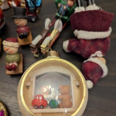 Vintage Christmas Decorations Ornaments