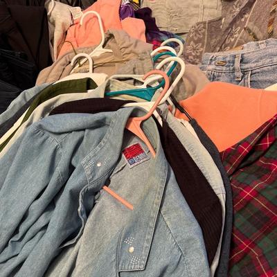 Large lot of size Large clothes!