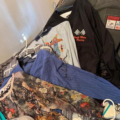 Large lot of size Large clothes!