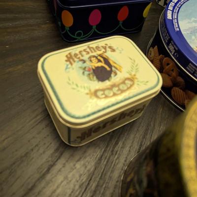 Collectibles Tins