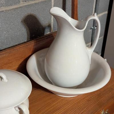 Antique Ironstone Dale & Davis & Ironstone J. Wedgwood Pitcher & Basin Antique Royal China International Chamber Pot White