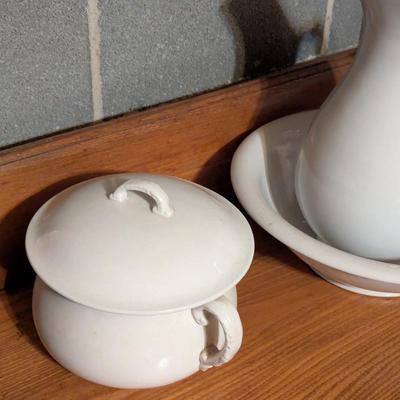 Antique Ironstone Dale & Davis & Ironstone J. Wedgwood Pitcher & Basin Antique Royal China International Chamber Pot White