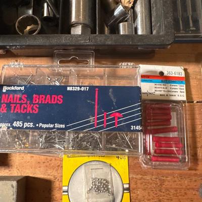 Tools and hardware lot 2