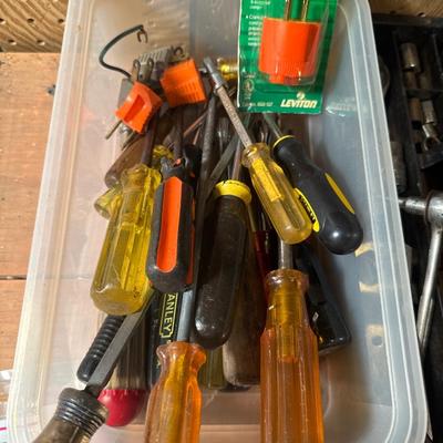 Tools and hardware lot 2