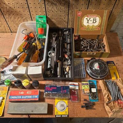 Tools and hardware lot 2