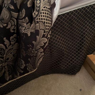 Queen size comforter, pillows, dust ruffle, blankets and sheets