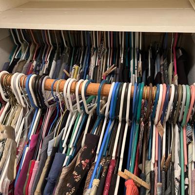 2XL and 3XL HUGE LOT of clothes!!