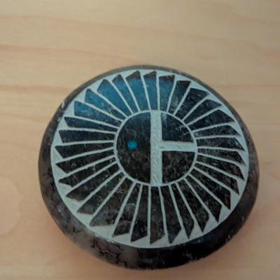 Acoma Pueblo Etched Horse Hair Pot With Lid Signed By Gary Yellow Corn 2004