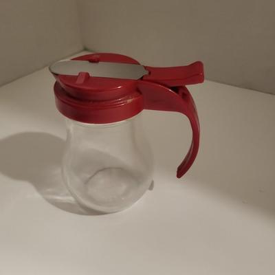 REPRODUCTION MODERN LIFE PICTURE, SYRUP CONTAINER AND SPONGE HOLDER