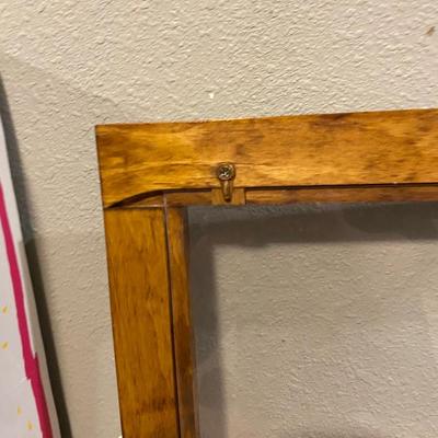 NICE TABLE TOP DISPLAY CASE WITH HASP FOR A LOCK