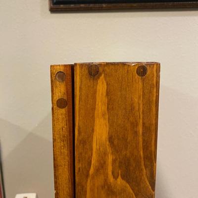 NICE TABLE TOP DISPLAY CASE WITH HASP FOR A LOCK
