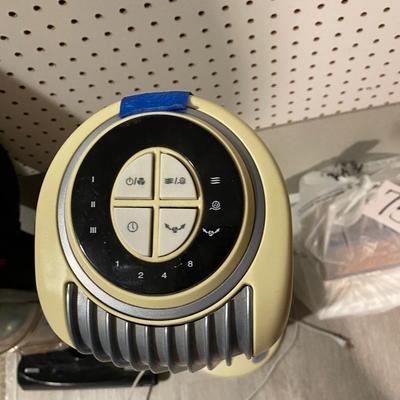 BISSELL BAGLESS VACUUM MODEL 82H1 and 30” HOLMES OSCILLATING TOWER FAN WITH REMOTE