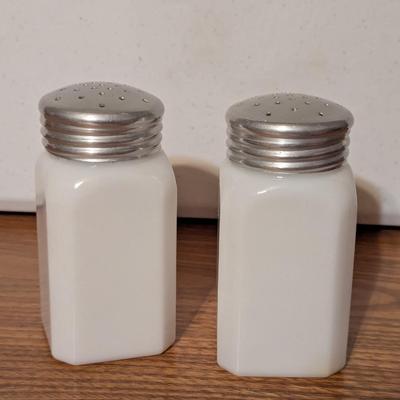 Hazel Atlas Glass White Shakers