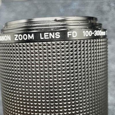 Canon Lens FD 100-300mm 1:5.6 Zoom Lens