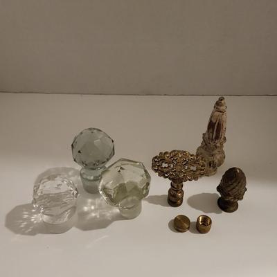 VINTAGE LAMP FINIALS AND CRYSTAL BOTTLE STOPPERS