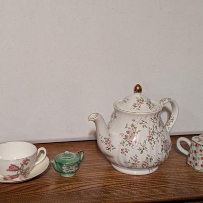 Vintage China Arthur Wood & Son England Tea Pot Mini Green Oriental Hand Painted Dragonware Tea Pot