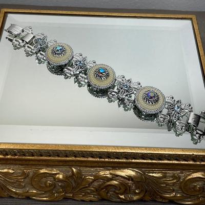 Vintage Rhinestone Bracelet Looks New!