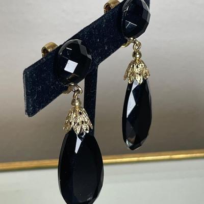 Napier Signed Black Glass Clip on Earrings