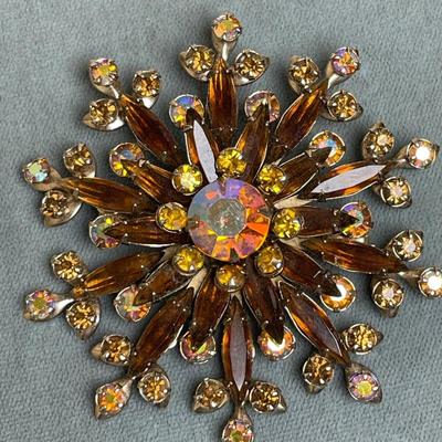 Large Vintage Topaz Rhinestone Starburst Pin