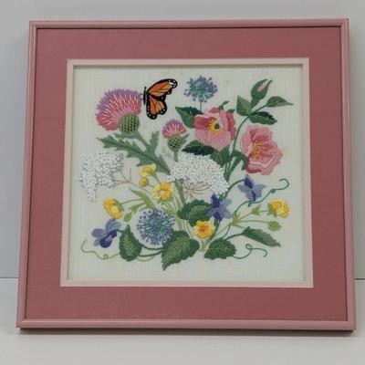 Framed Cross Stitch Needlepoint Floral Design 14 3/4" x 14 1/4"