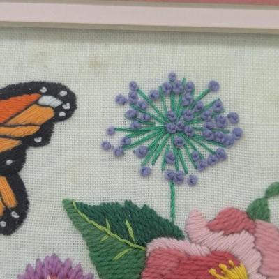 Framed Cross Stitch Needlepoint Floral Design 14 3/4" x 14 1/4"