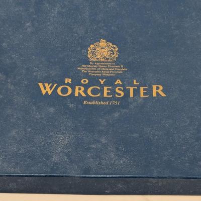 Royal Worcester Porcelain Collection Plate The Mighty Eighth Made In England With Box