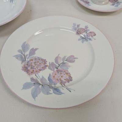 Royal Grafton Fine Bone China Summer Lilac Dinner Set