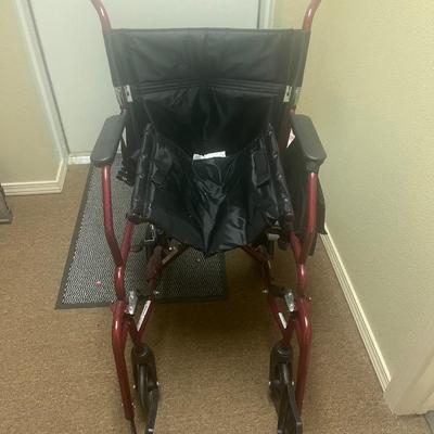 Foldable wheelchair
